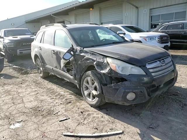 2014 Subaru Outback - Image 12
