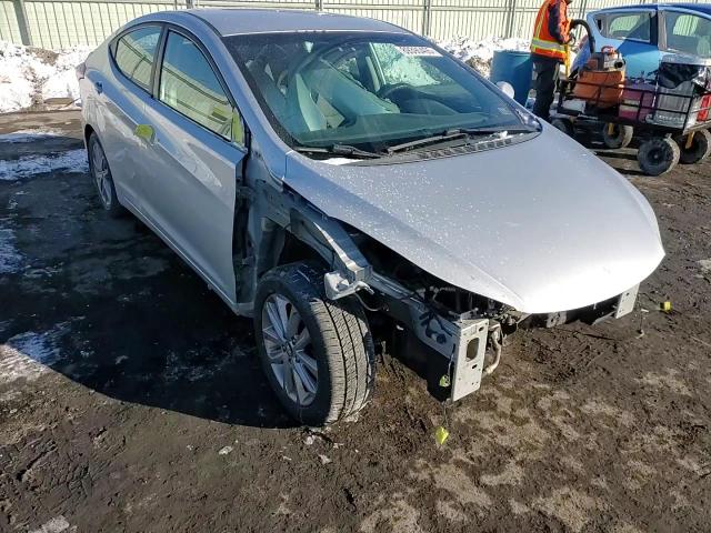 2015 Hyundai Elantra - Image 10