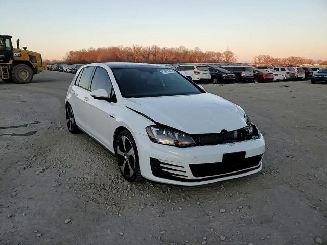 2017 Volkswagen GTI - Image 13