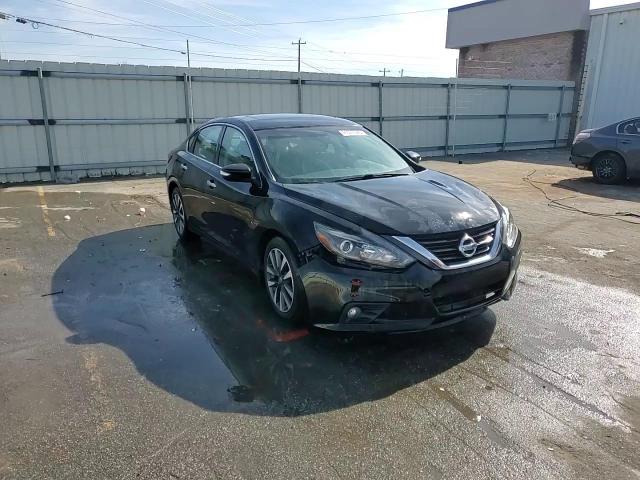 2016 Nissan Altima - Image 14