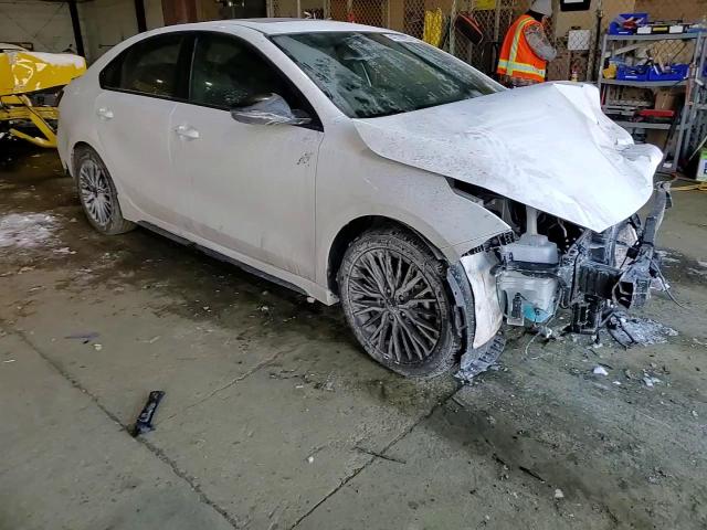 2024 Kia Forte - Image 11