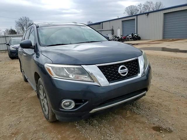 2015 Nissan Pathfinder - Image 12