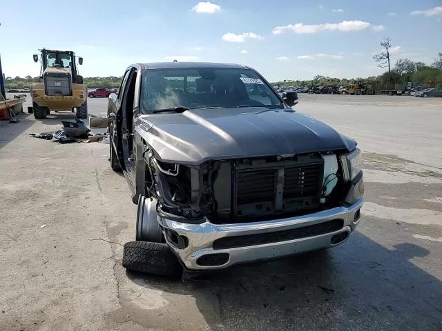 2021 RAM 1500 - Image 14