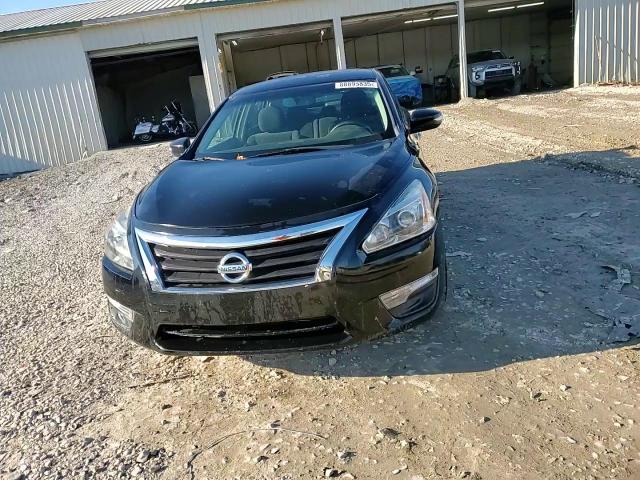 2013 Nissan Altima - Image 13