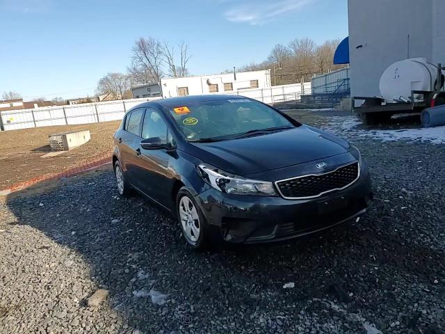 2017 Kia Forte - Image 13