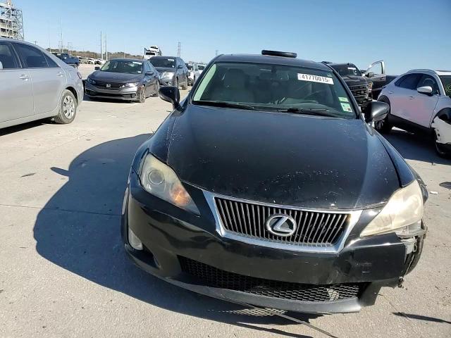 2010 Lexus IS - Image 10