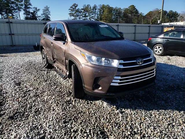 2019 Toyota Highlander - Image 14