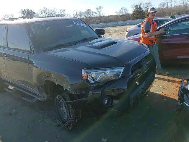 2018 Toyota 4Runner - Image 11