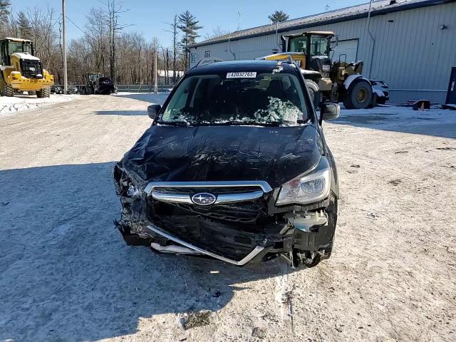 2018 Subaru Forester - Image 12