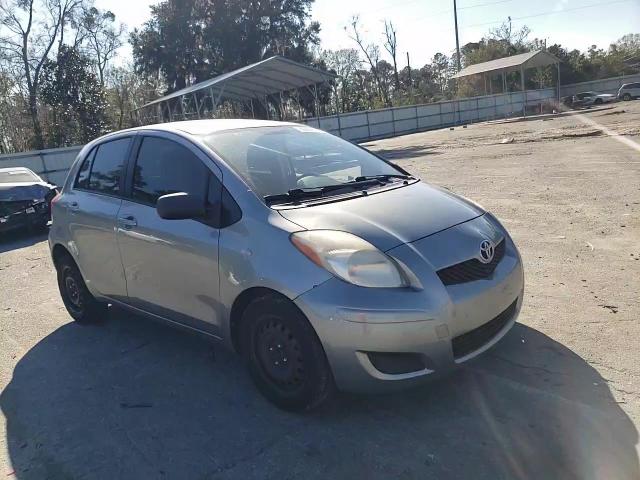 2011 Toyota Yaris - Image 10