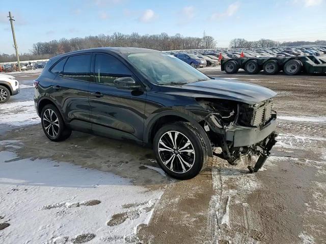 2021 Ford Escape - Image 15