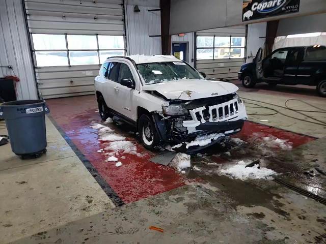 2011 Jeep Compass - Image 12