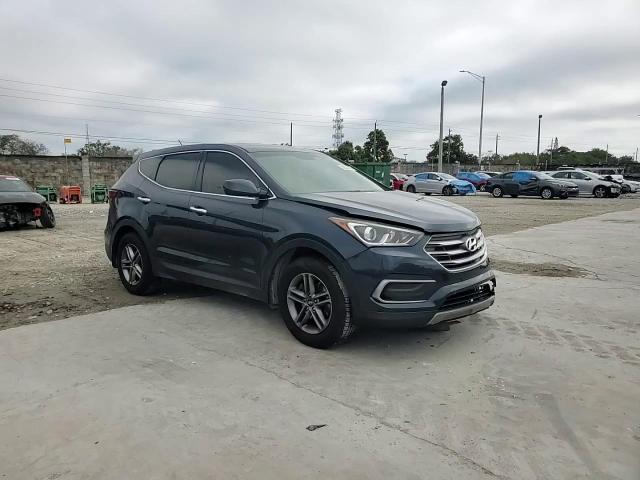2018 Hyundai Santa Fe - Image 11