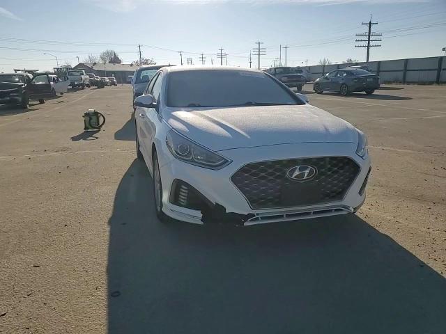 2019 Hyundai Sonata - Image 11