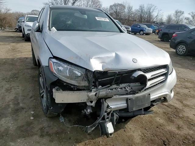 2016 Mercedes-Benz GLC - Image 11