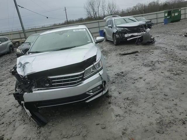 2017 Volkswagen Passat - Image 10