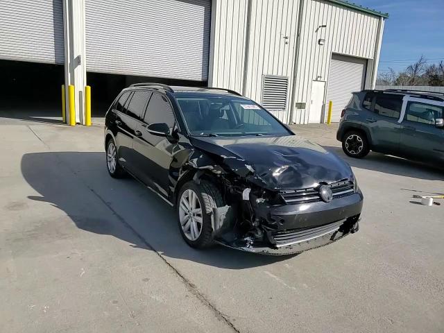 2016 Volkswagen Golf - Image 10