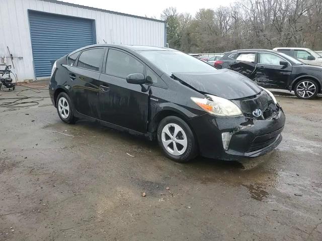 2012 Toyota Prius - Image 13