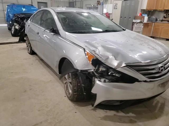 2014 Hyundai Sonata - Image 10