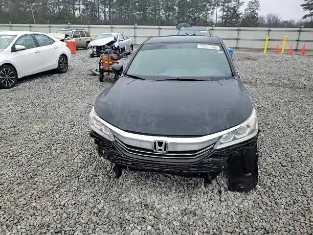 2017 Honda Accord - Image 14