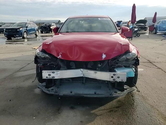 2016 Lexus IS - Image 14