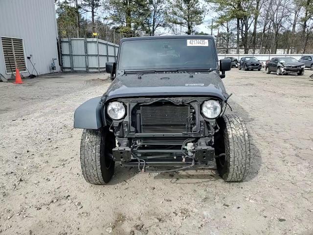 2018 Jeep Wrangler - Image 15