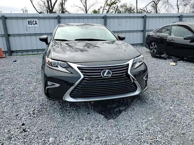 2016 Lexus ES - Image 11