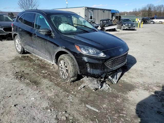 2022 Ford Escape - Image 12