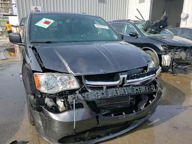 2017 Dodge Caravan - Image 13