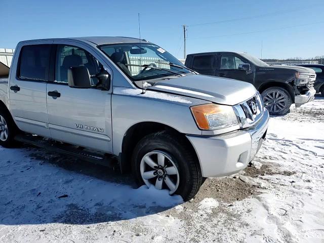 2010 Nissan Titan - Image 10