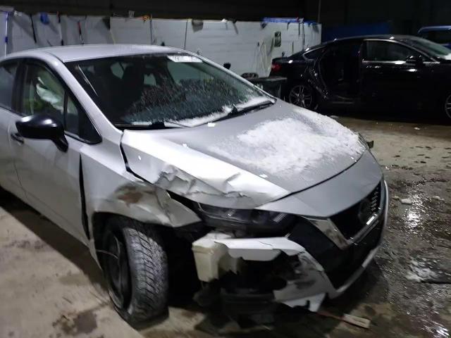 2021 Nissan Versa - Image 11