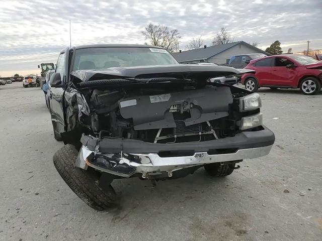 2003 Chevrolet Silverado - Image 11