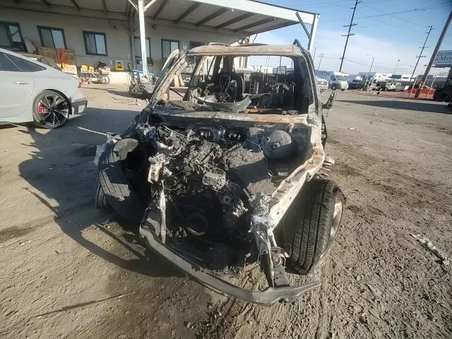 2010 BMW X5 - Image 12