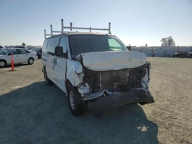 2010 Chevrolet Express - Image 12
