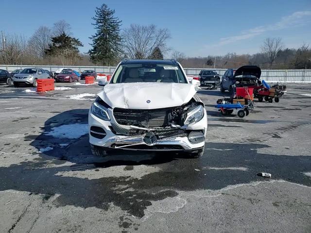 2017 Mercedes-Benz GLE - Image 12