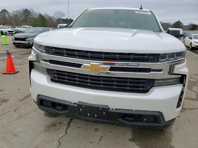 2019 Chevrolet Silverado - Image 10