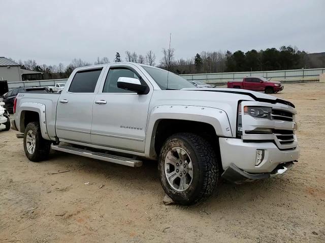 2016 Chevrolet Silverado - Image 10