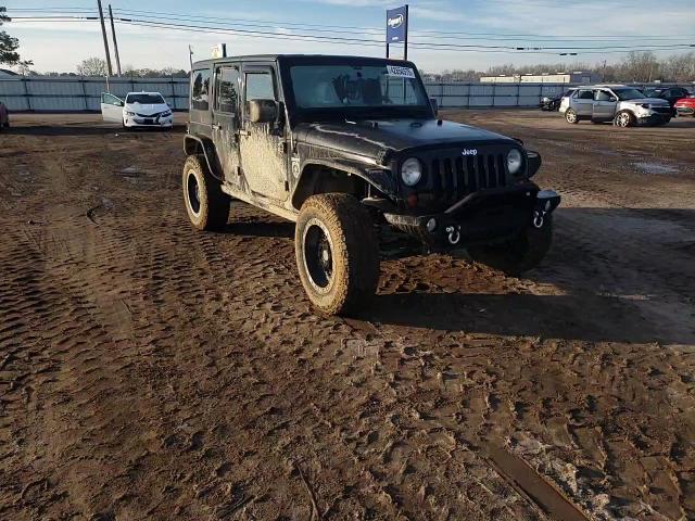 2011 Jeep Wrangler - Image 11