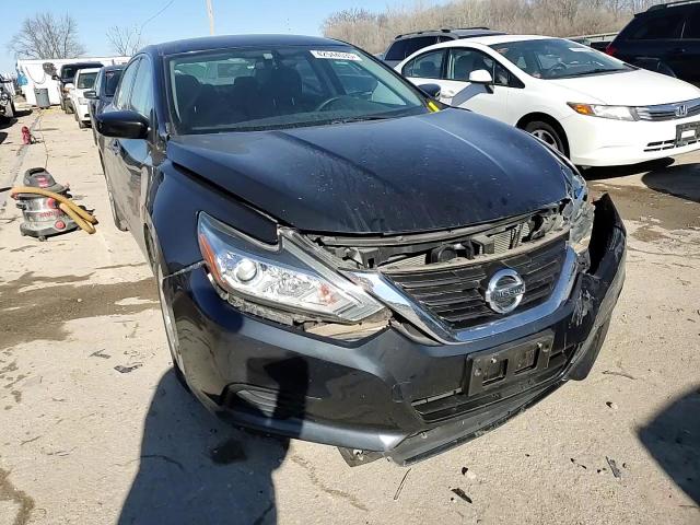 2016 Nissan Altima - Image 13