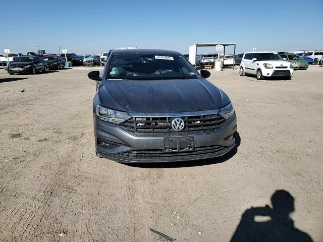 2021 Volkswagen Jetta - Image 11