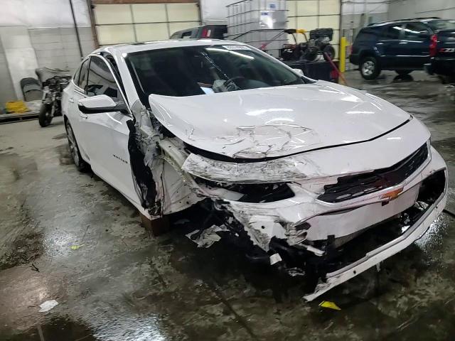 2017 Chevrolet Malibu - Image 14