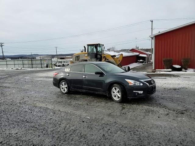 2015 Nissan Altima - Image 11