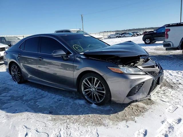 2019 Toyota Camry - Image 11