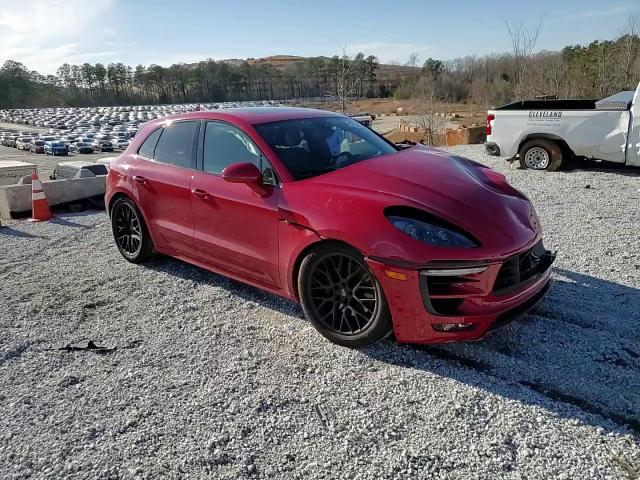 2018 Porsche Macan - Image 10