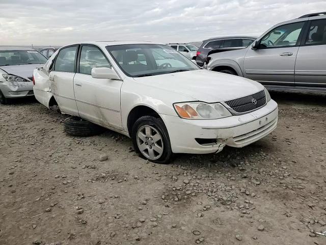 2002 Toyota Avalon - Image 11