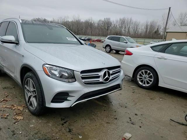 2017 Mercedes-Benz GLC - Image 10