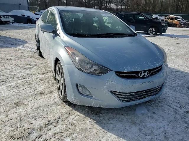 2012 Hyundai Elantra - Image 11
