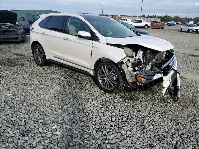 2019 Ford Edge - Image 14