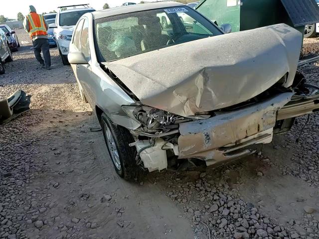 2002 Toyota Camry - Image 11