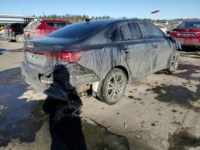 2024 Kia Forte - Image 11